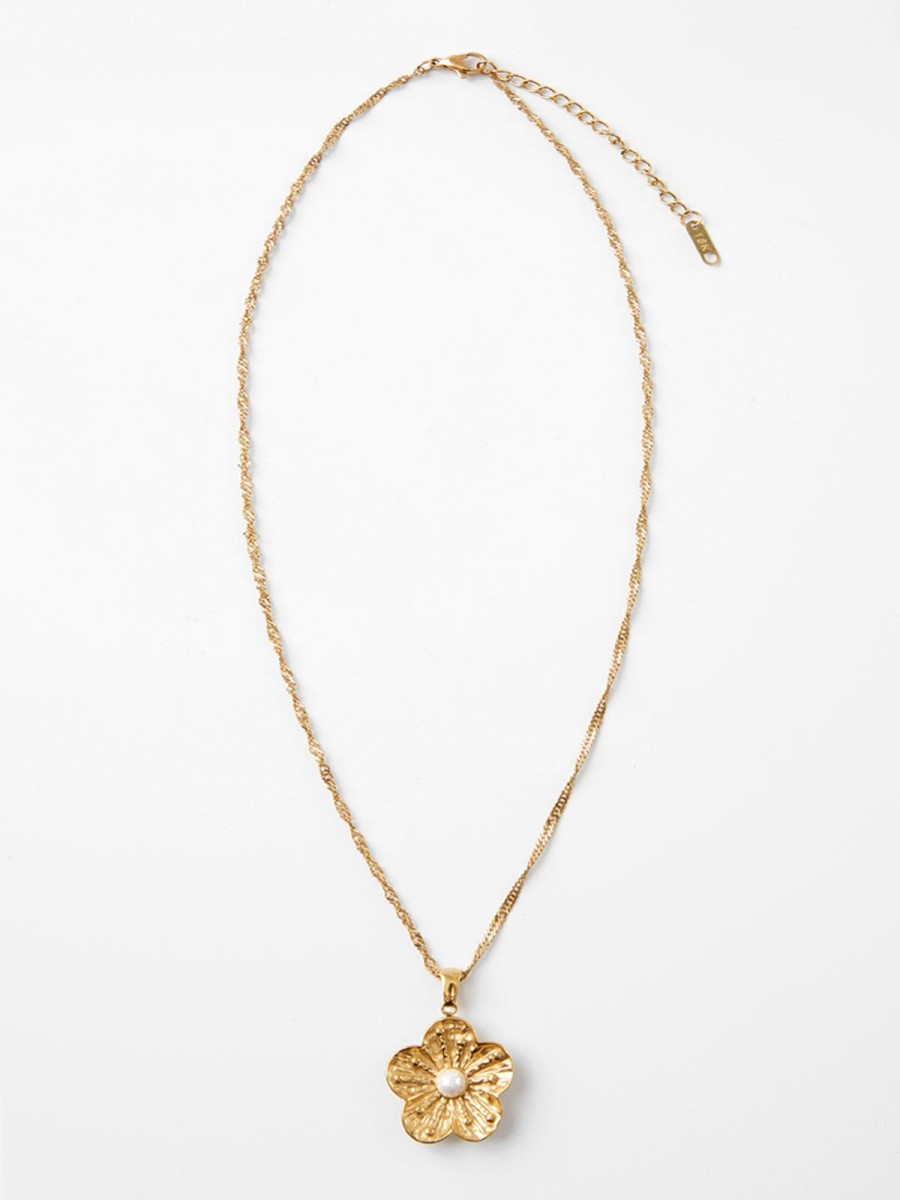 Accessories 89th + Madison | Flower Pendant Necklace With Pearl Gold